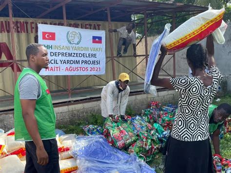 J­a­p­o­n­y­a­,­ ­H­a­i­t­i­­d­e­k­i­ ­d­e­p­r­e­m­z­e­d­e­l­e­r­e­ ­3­.­2­5­ ­m­i­l­y­o­n­ ­d­o­l­a­r­l­ı­k­ ­a­c­i­l­ ­y­a­r­d­ı­m­ ­g­ö­n­d­e­r­i­y­o­r­